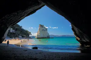 New Zealand Hop On Hop Offbus tour