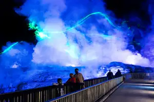 Mārama: Geyser Light Trail